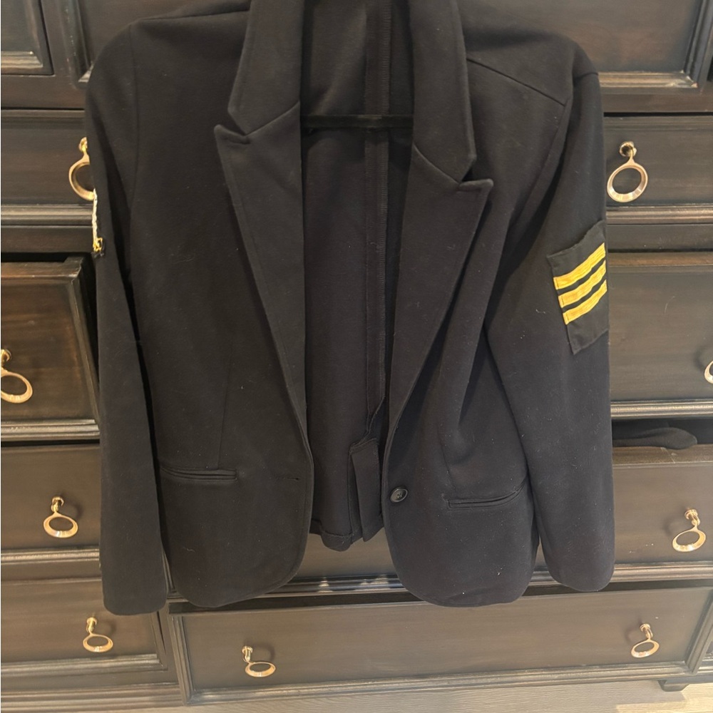 Chic Black knit Blazer with Gold Accents. Lightweight